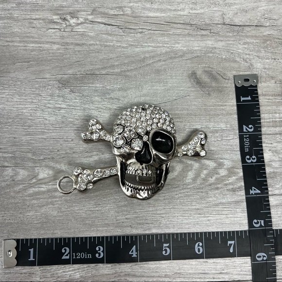 Silver Crystal Skull Belt Buckle - Picture 5 of 6